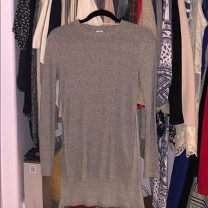 O’Neil long grey sweater with slits on the side